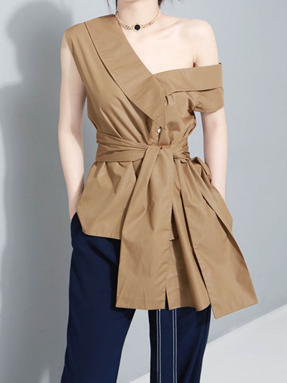 Blusa Lisa Assimétrica Fina